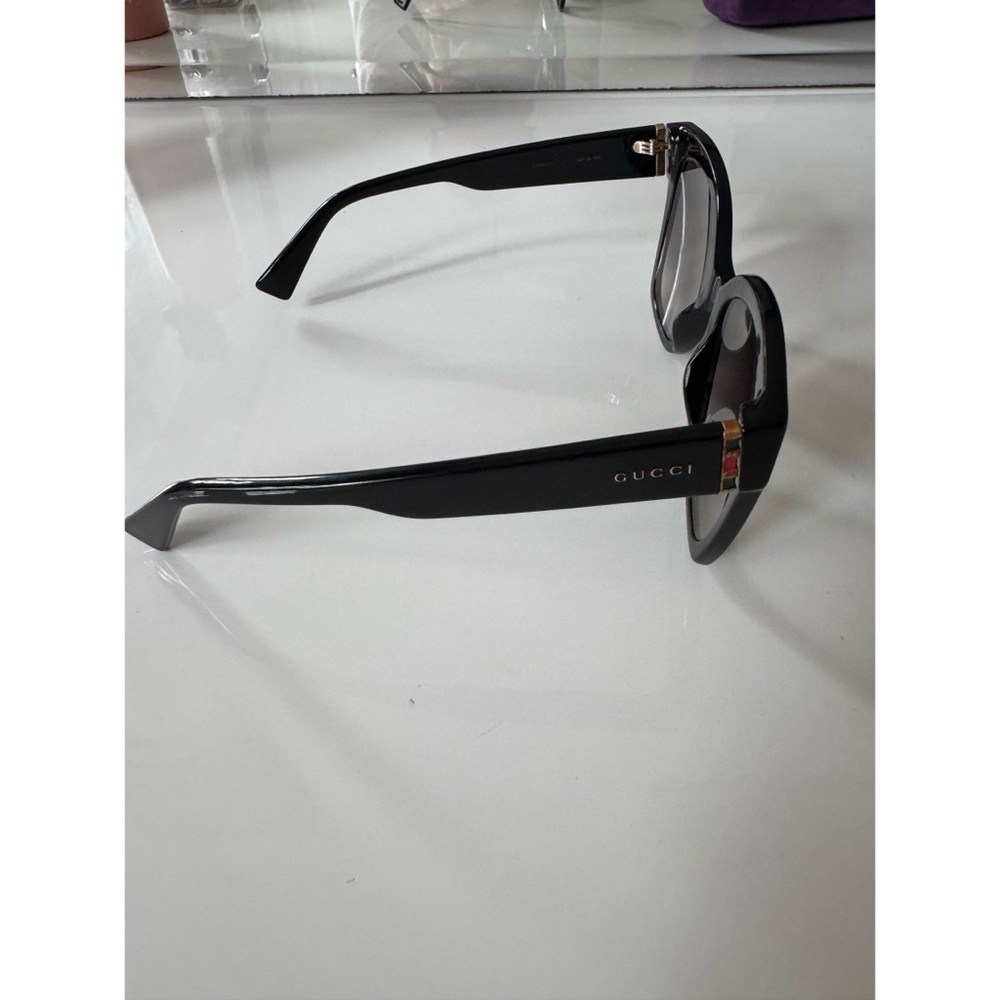Gucci Sunglasses - Picture 4 of 6